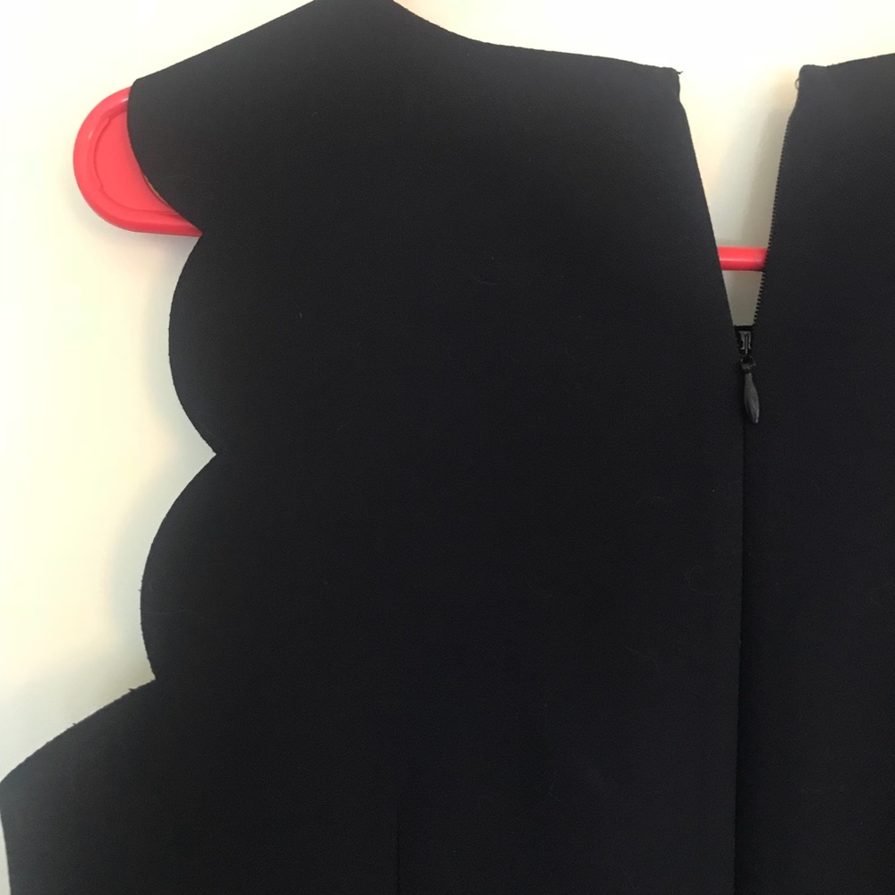 J. Crew Navy Scalloped Shift Dress size 4 - Picture 4 of 5